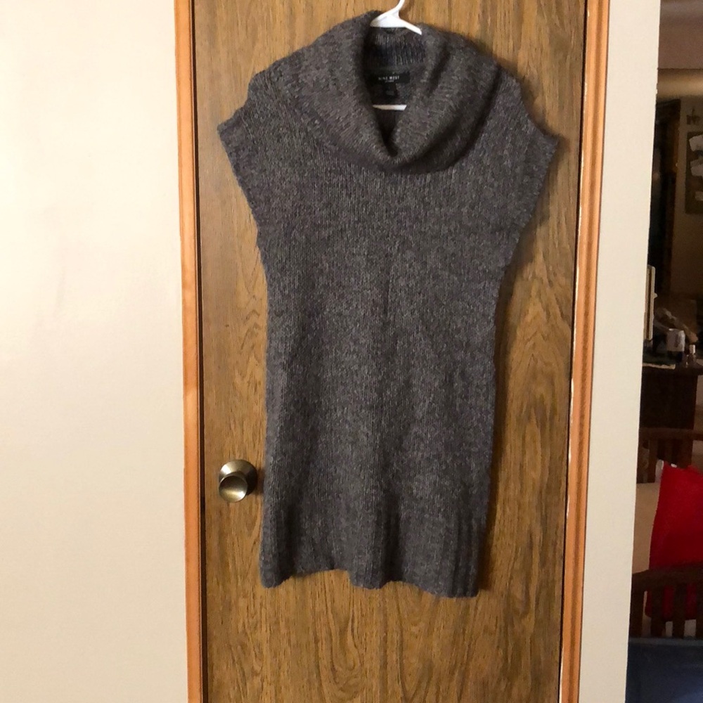 Nine West grey cowl neck sweater. Sz Large